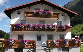 Haus Alpenrose